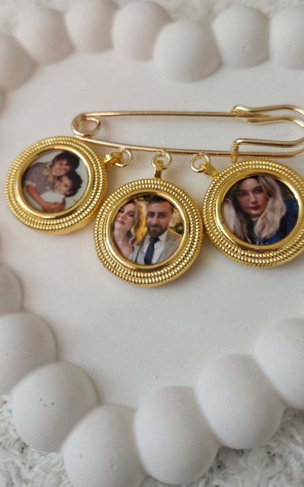 Kişiye Özel Portreli 3`lü Çerçeve Hatıra İğnesi