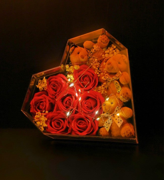 Güllü Ayıcıklı Prizma Buket