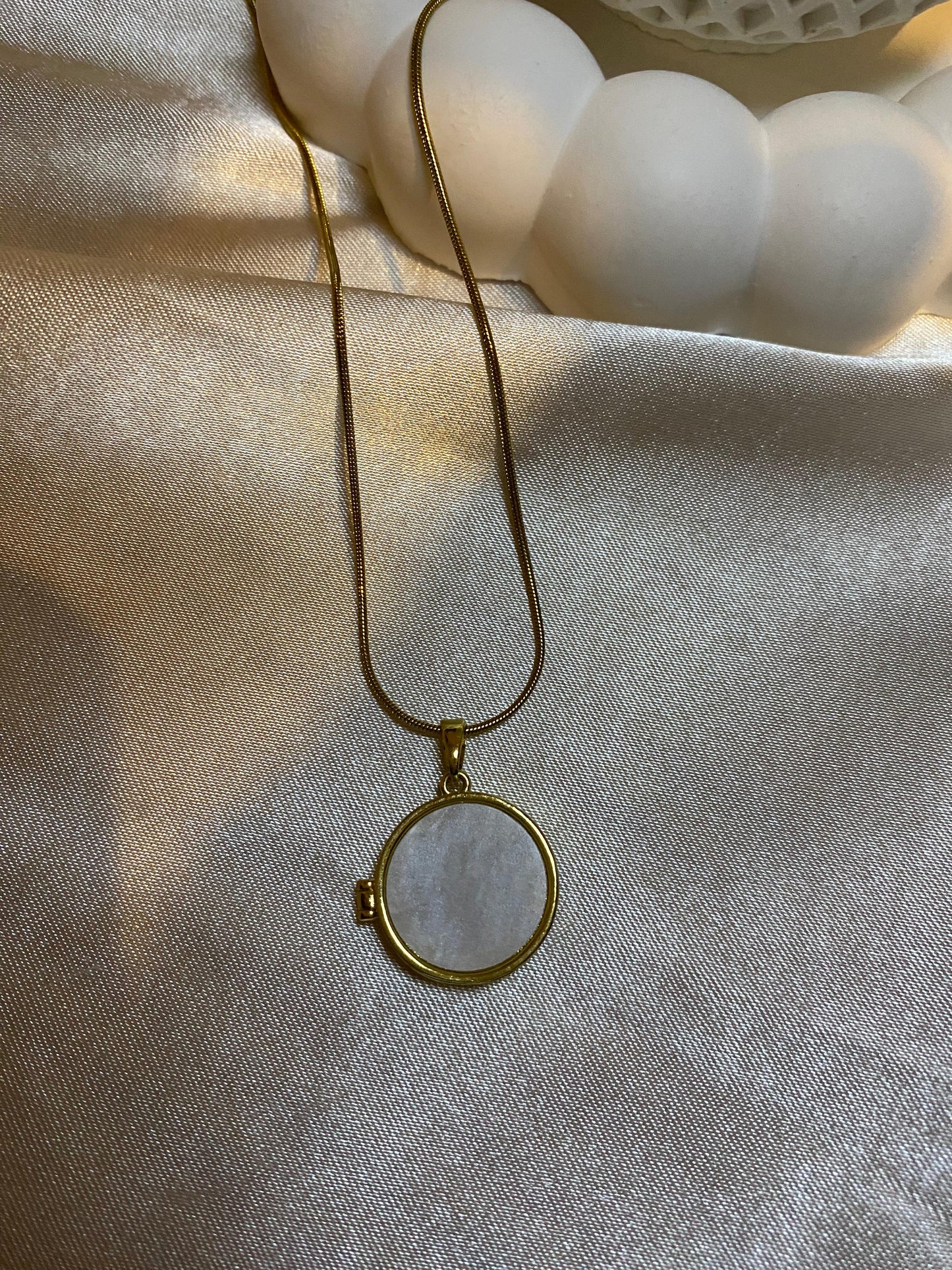 Kişiye Özel Fotoğraflı Gold Madalyon Kolye